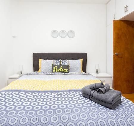 Gorgeous Apartment In Trendy Neighbourhood Лондон Екстериор снимка